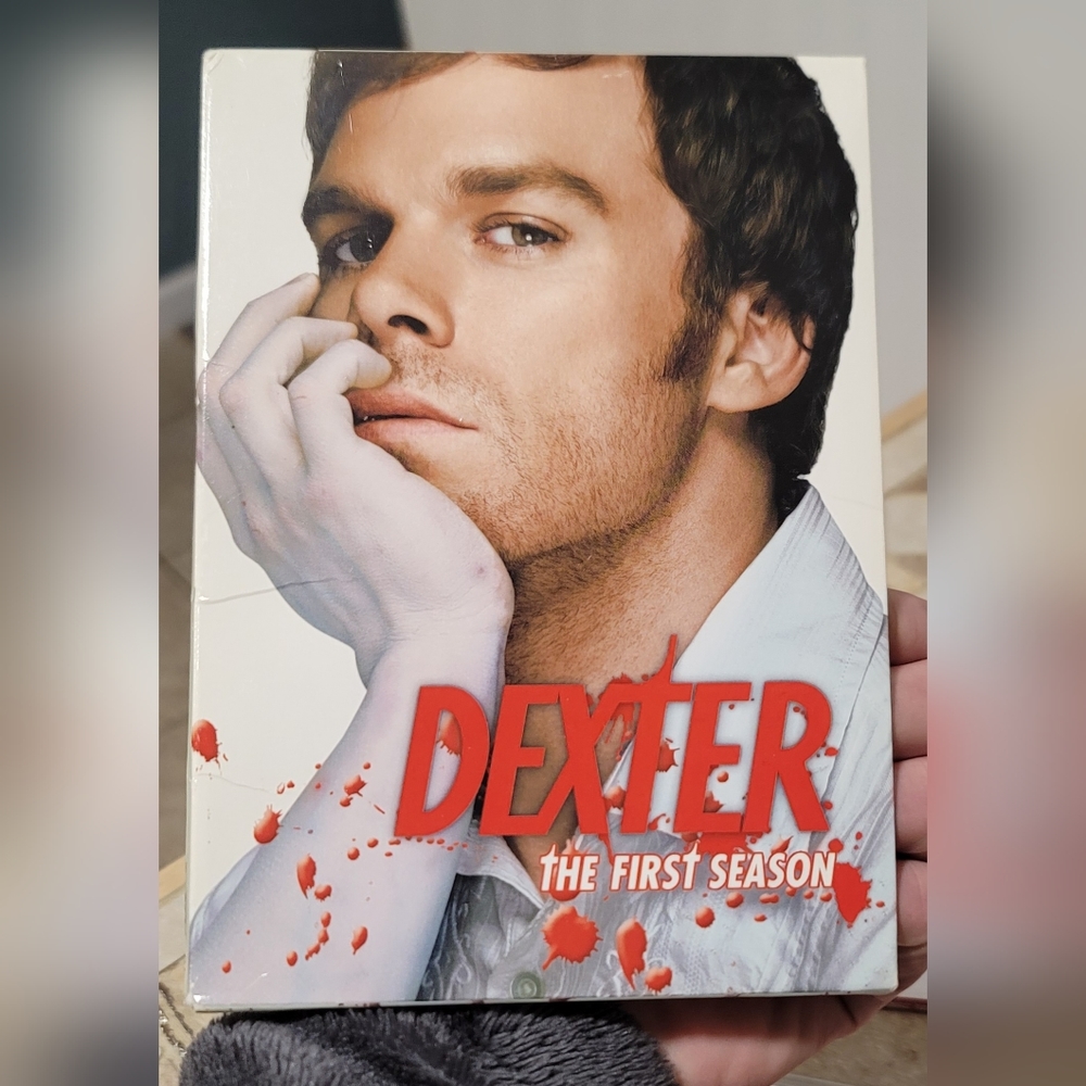 DEXTER 1ST SEASON DVD FOUR DISK SET